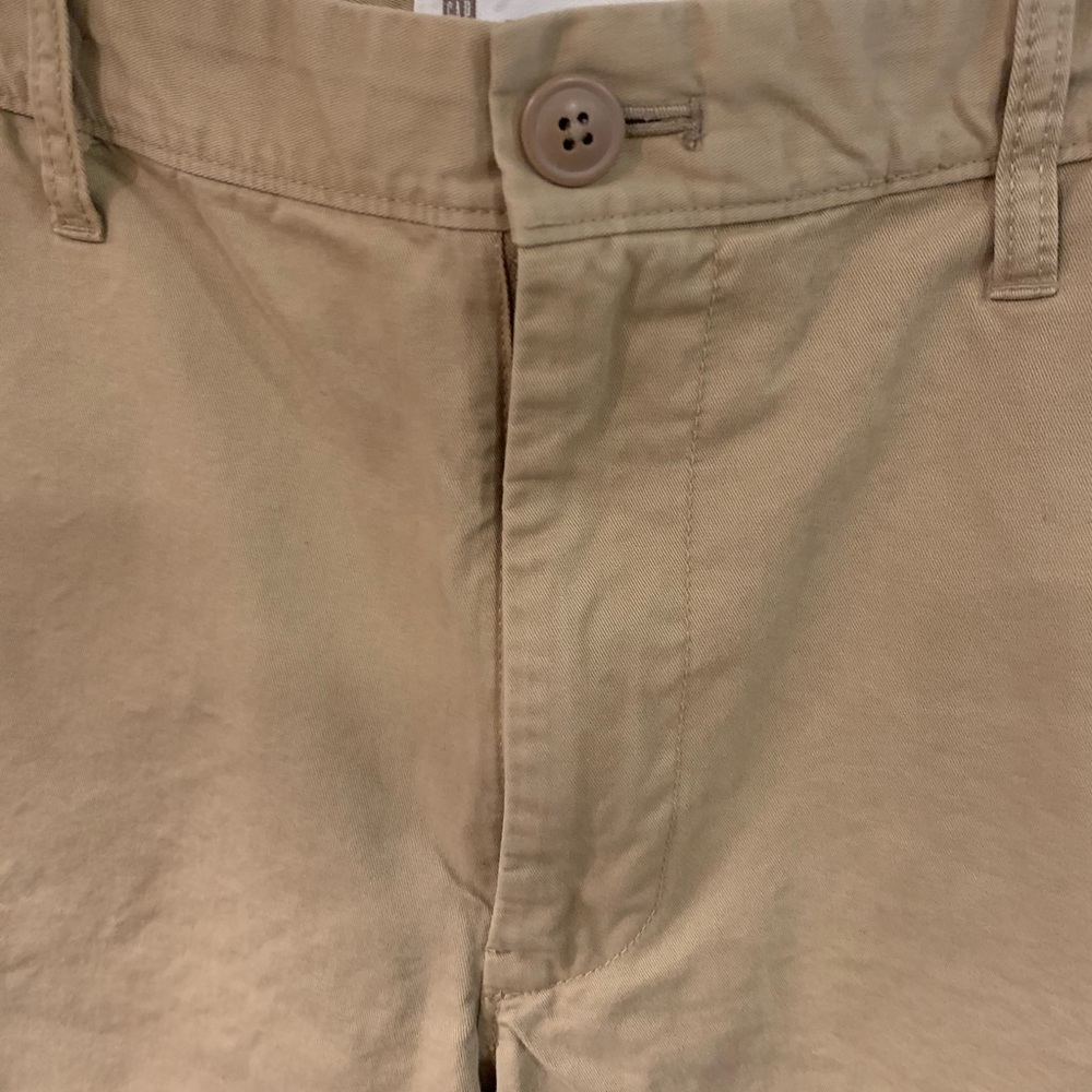 GAP SZ 36 flat front Original khaki shorts - Picture 5 of 5